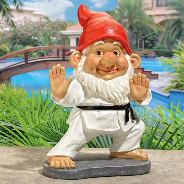 Design Toscano Karate Kobi Martial Arts Garden Gnome Statue