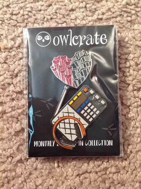 Badge épingle émail 100% Vegan 2.5 X 2.5 Cm En France | Clasf Mode