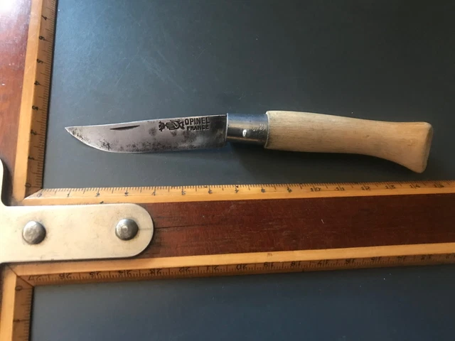 Couteau Opinel n°8 Édition Amour par Andrea Wan - Couteau OPINEL