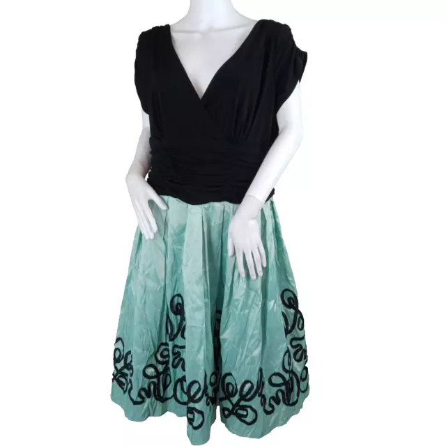 S.L. Fashions Women's Fit And Flare Dress Size 18W Black Wrap Top Green Skirt