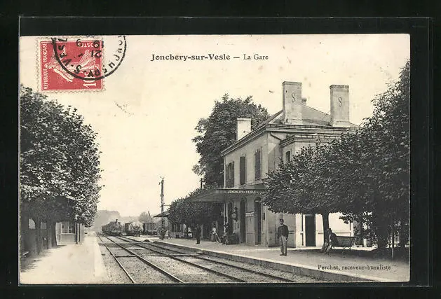 CPA Jonchery-sur-Vesle, La Gare, am La Gare