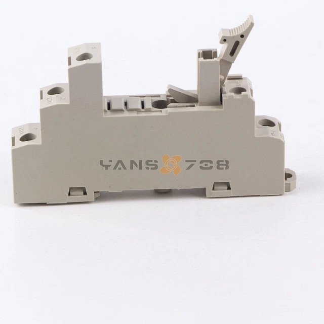 1pcs Brand New Omron Relay Socket P2RF-05-E