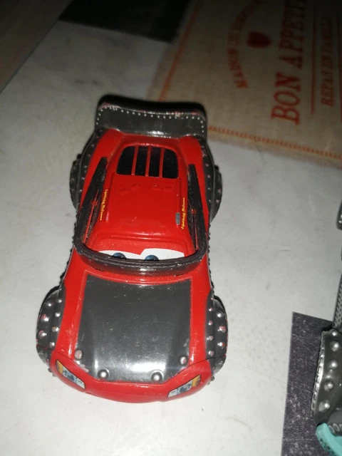 lot de  voitures cars disney pixar metal  d occasion rare 3