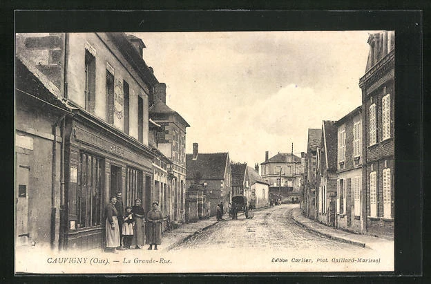 CPA Cauvigny, La Grande-Rue