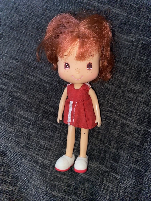 Strawberry shortcake doll that smells like strawberries cheap