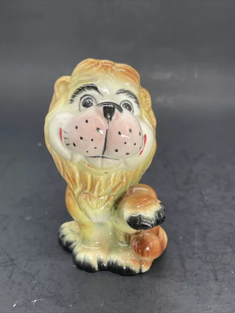 Vintage Ceramic Cartoon Circus Lion Figurine 4" Sitting with his Paw Up
