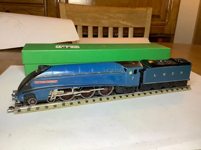 Hornby Dublo 3 Rail EDL1 4-6-2 A4 Sir Nigel Gresley Serviced Horseshoe Magnet