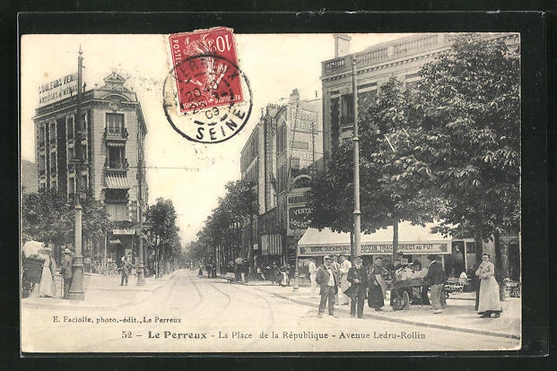 CPA Le Perreux, La Place de la Rèpublique - Avenue Ledru-Rollin 1909