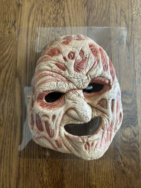 NEW IN BOX A Nightmare On Elm Street Freddy Krueger Foam Latex Halloween Mask