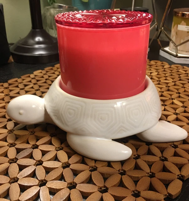 BATH & BODY Works White Ceramic Sea Turtle Holder For 3 Wick Candle New