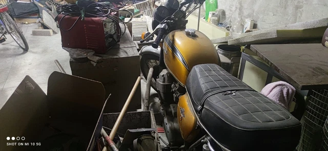 Moto d'epoca Honda cb 750 four 1972 buono stato. Conservata.