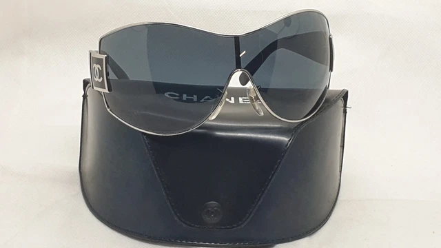 Chanel Vintage Sunglasses. Model 4114 c.127/87.