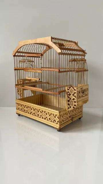 Wooden Bird Cage / Parakeet / Canary / Finch