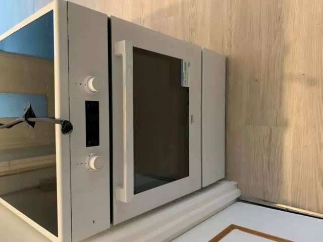 Cuisinière à induction 60cm BEKO CUI64B