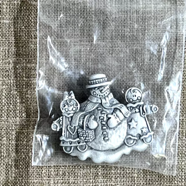 Longaberger Homested Gingerbread Snowmen Pewter Magnet