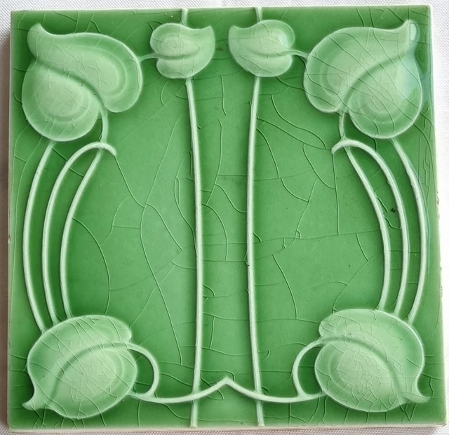 English Art Nouveau Tile. H & R JOHNSON.  C1905.