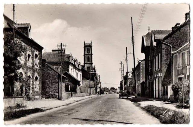 CPSM PF 35 - MONTAUBAN DE BRETAGNE (Ille et Vilaine) - 10. Rue de la Gare