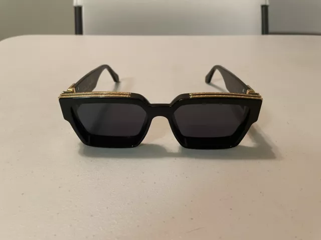 Louis Vuitton Sunglasses Z1578E Black Gold Side LV Logo Cyclone Millionaire