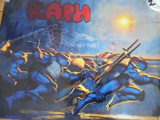 TEENAGE MUTANT NINJA TURTLES POSTER TMNT  MIRAGE - RUNNING IN SEWERS plus comic