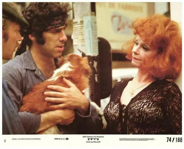 SPYS Original Lobby Card Donald Sutherland Elliott Gould Hella Petri Holding Dog