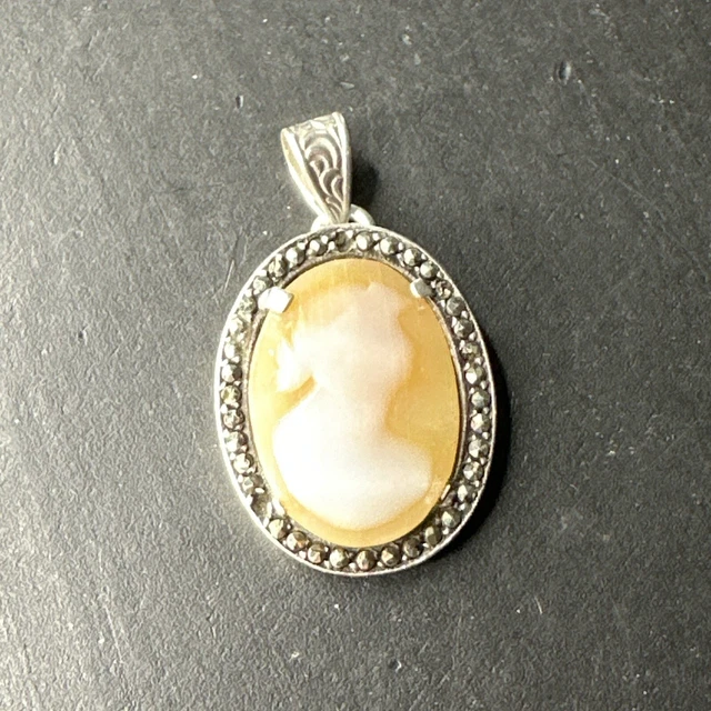 Ancien Pendentif Camée En Argent Massif 925 - Collier Belcher, Occasion