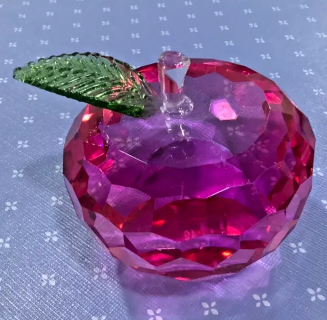 Crystal Apple Figurine Paperweight Pink With Green Leaf