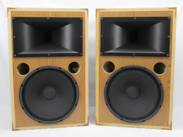 2x Yamaha S112IV OAK Club V Series 600W 12” DJ Passive 2-Way PA Speakers w/ Box