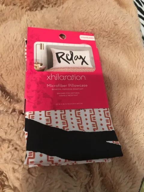 Xhilaration RELAX Microfiber Standard Pillowcase 20" x 26"