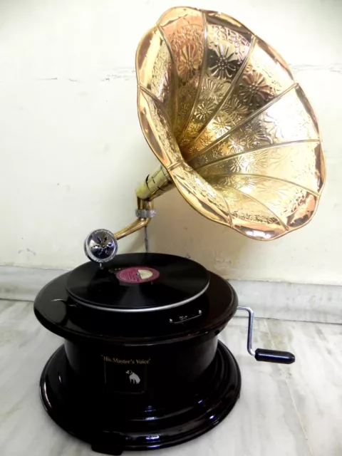 Antique Round Working Gramophone Phonograph  Machine With Brass Crafted Horn