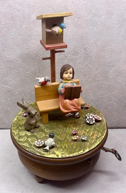 VTG SWITZERLAND THORENS Hand Carved Wooden Music Box w Girl On