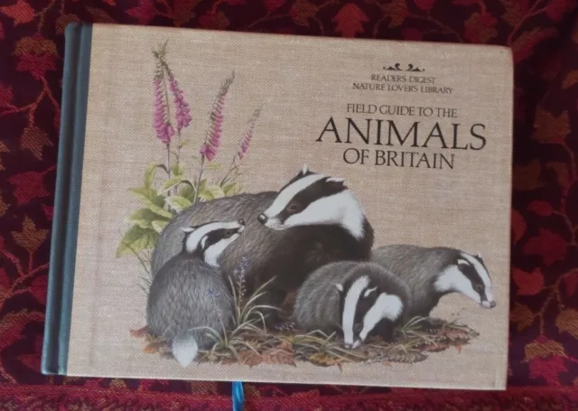 Hardback Readers Digest Field Guide to the Animals of Britain