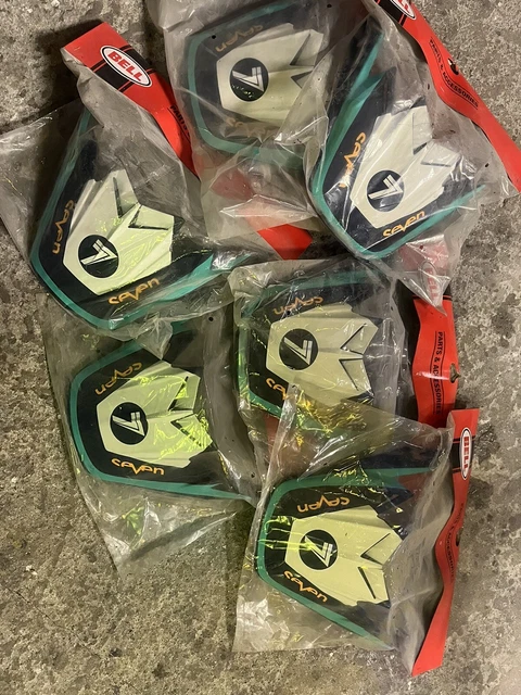 Bell moto 9 Flex SEVEN visors. 4 visors Brand New ! James Stewart Brand Bell moto 9 Flex SEVEN visors. 4 visors Brand New ! James Stewart Brand