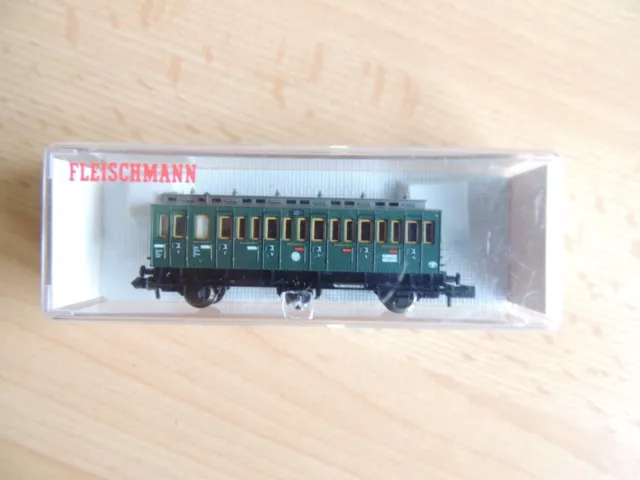 Flm # 8092 # Abteilwagen 3. Kl., Gattung C, 3-achsig, grün #OVP