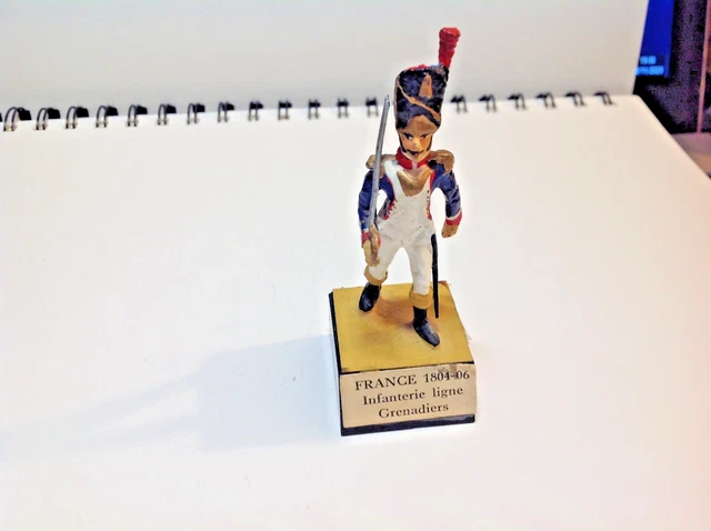 QUIRALU 3 SOLDATS infanterie française - Socle marron EUR 22,32 - FR