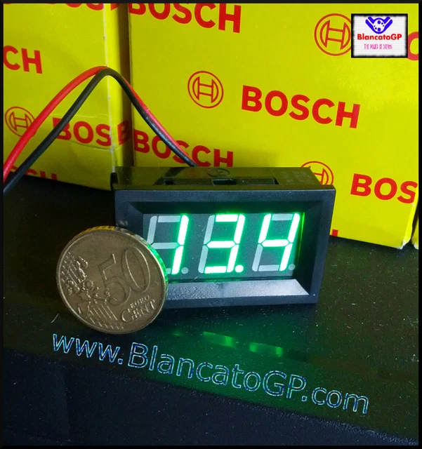 Voltmetro digitale LED 2.7-30V mini VERDE tensione tester pannello auto moto blu