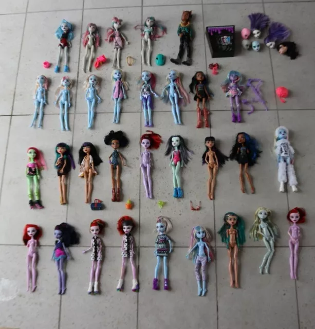monster high dolls accessories, bags, take your pick