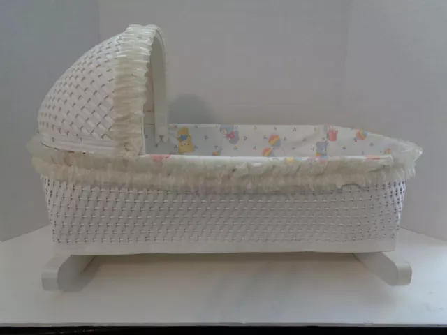 VTG 70's Badger Wicker Basket Cradle / Rocking Bed White Clean - See Description