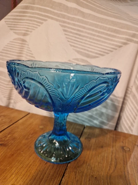 Coupe En Verre Moulé Ancienne - France - Forme Pied En Régule - Pour Fruits Ou Décoration