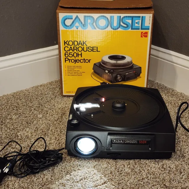 Kodak Carousel 650H Slide Projector. Remote Not Working. Manual Button Works