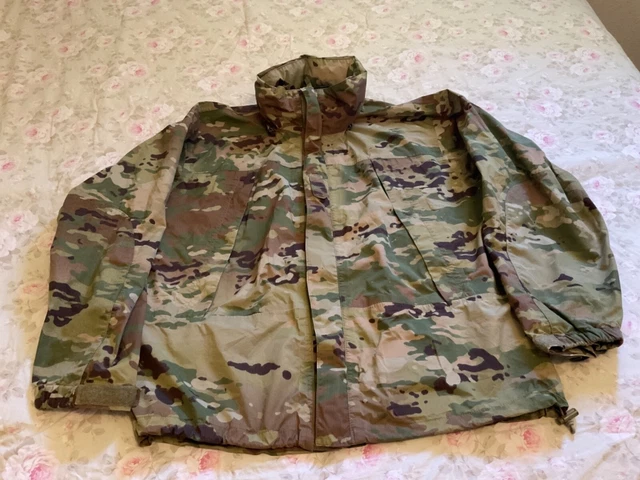 Multicam OCP Extreme cold/wet weather Gen 111 Layer 6 Jacket Medium regular