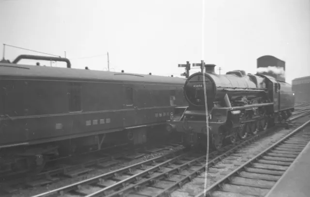 7x4cm Negative . BR/LMS JUBILEE Steam Loco 45694 'BELLEROPHON' . Shrewsbury 1961