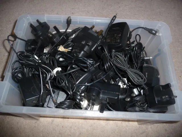 Job Lot of 40  Phone Chargers - Nokia - Samsung - Siemens - Alcatel +++ WORKING