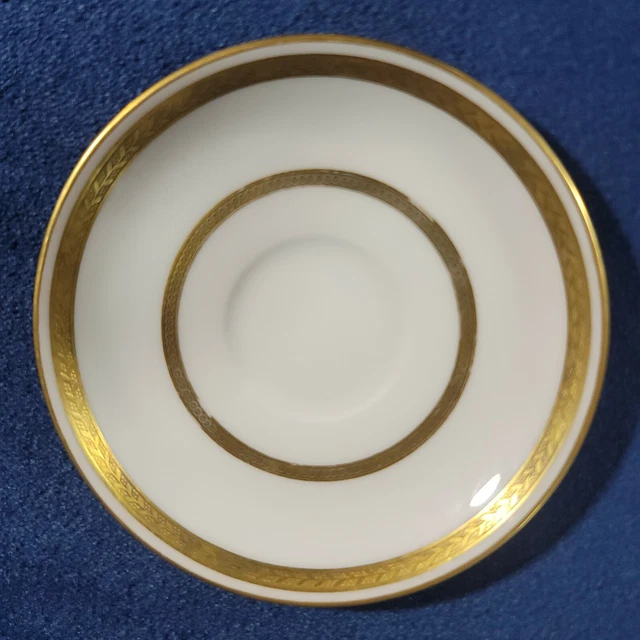Minton - Tiffany & Co. Porcelain Saucer - Gold Gilded Laurel Leaf Border G8338