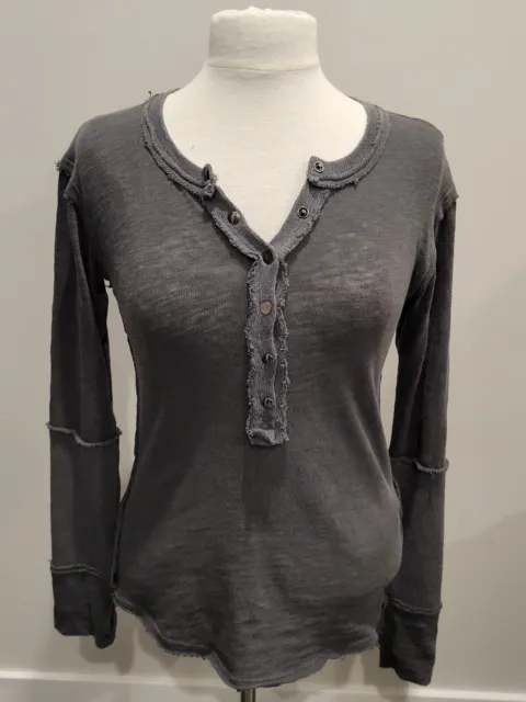 We The Free Dark Phoebe Gray Distressed Snap Henley Top Womens XS