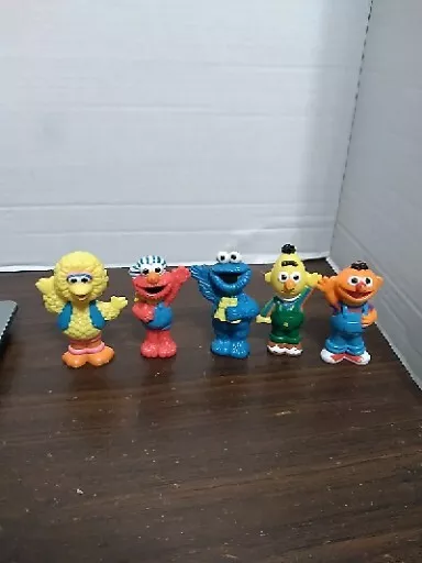 Sesame Street Plastic Figures Lot Bert Ernie Big Bird Elmo Cookie Monster