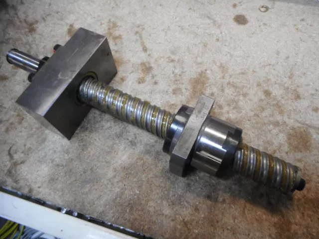 THK -- BALL SCREW and BALL NUT 25mm dia x 295mm long -- 135mm Travel -- KX5E07