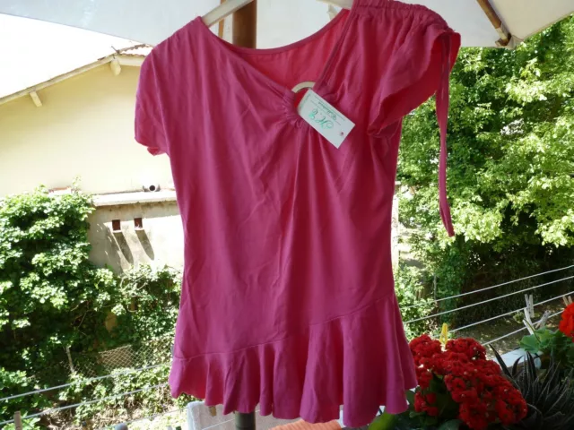 top   neuf avec étiquette rose vif taille M
