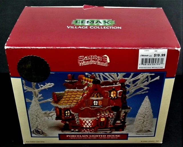 LEMAX VILLAGE COLLECTION Santa's Wonderland Gingerbread Cottage Lighted