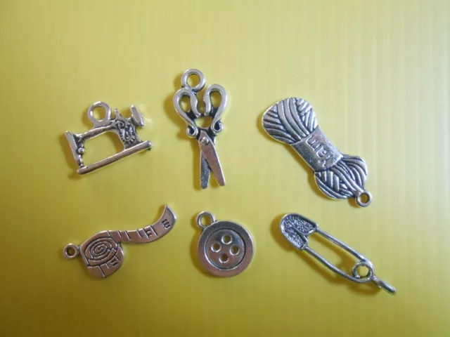 lot de 6 breloques charms pendentifs perle scrapbooking thème couture NEUF