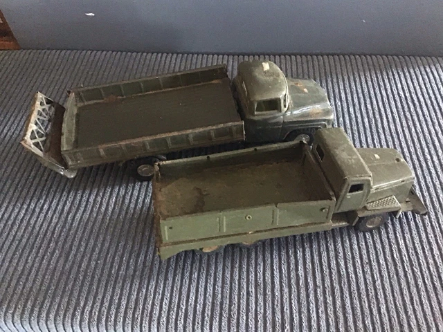 Jouet ancien en tôle AMB Marchesini voiture de Police BO-415